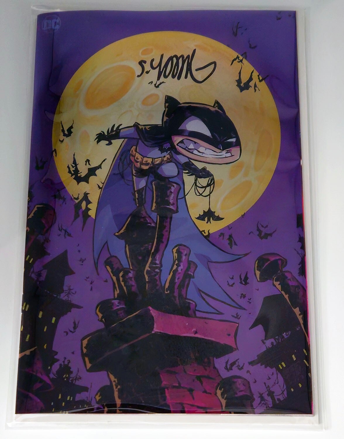 BATMAN OFF-WORLD #1 SKOTTIE YOUNG SIGNED VIRGIN FOIL BRAND NEW UN-OPENED W/ COA