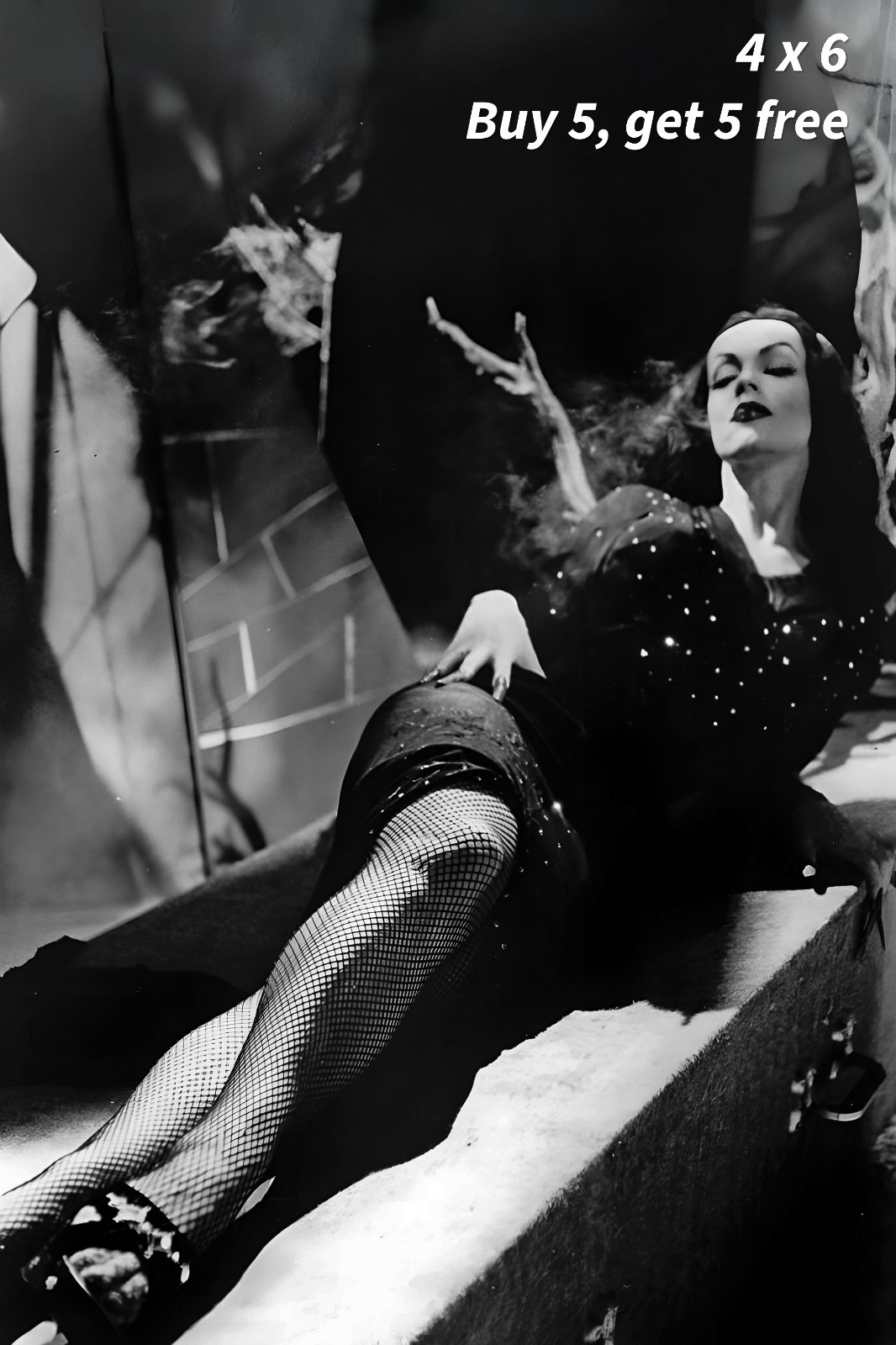 VAMPIRA – 4×6 Publicity Photo 🟣1950s Horror TV Host Studio Portrait