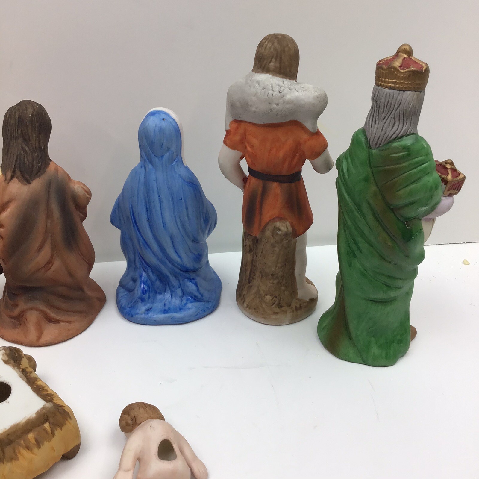 8 Piece Christmas Nativity Set 6.5” Ceramic