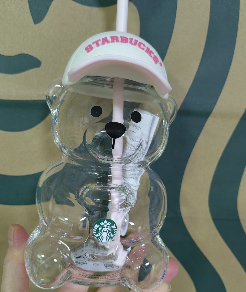 2026 Starbucks Limited Edition Bearista Glass Straw Cup 20oz Baseball Cap Cover