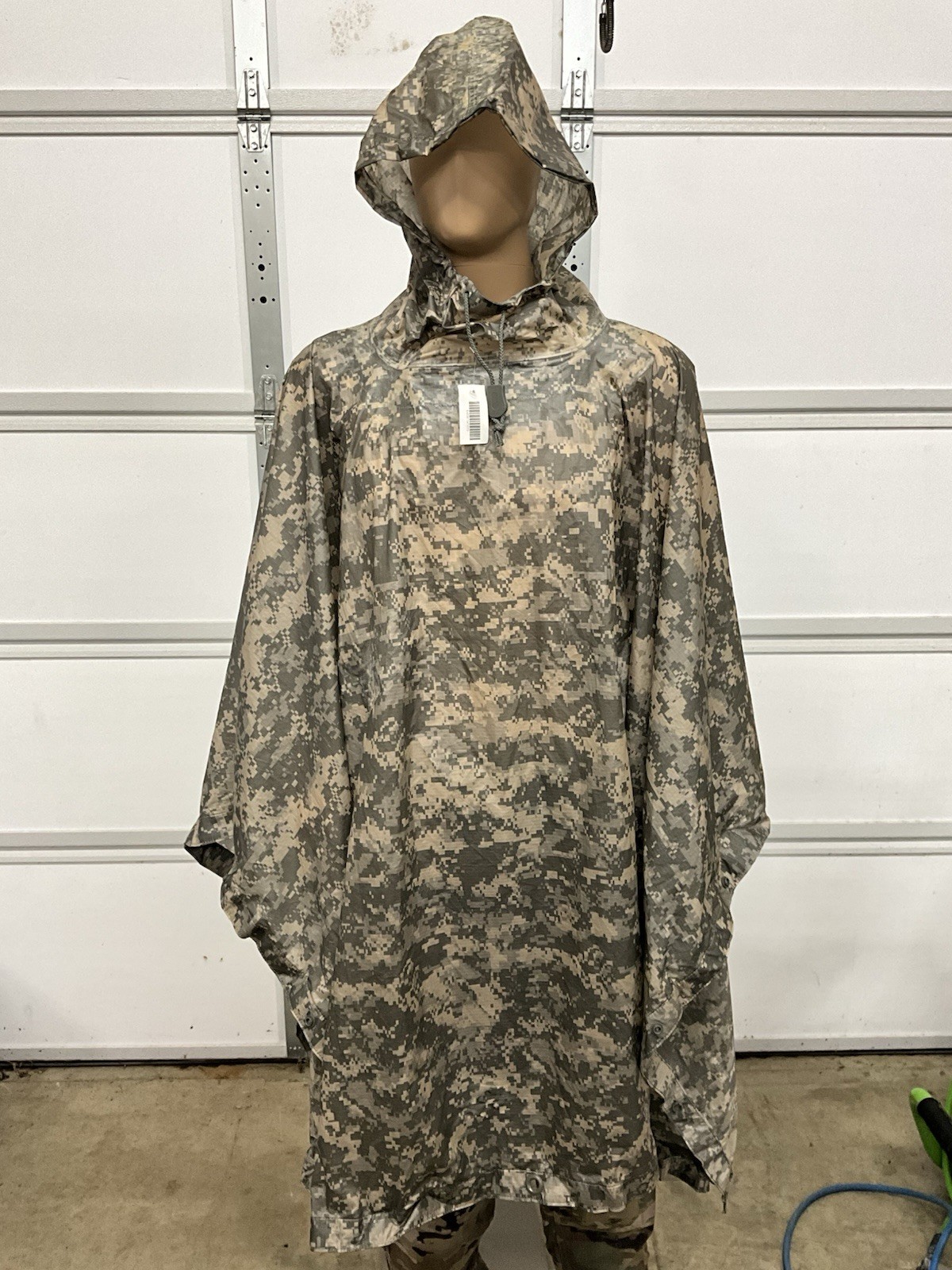 New With Tags USGI US Military Army Rain Wet Weather Poncho ACU UCP Digital Camo