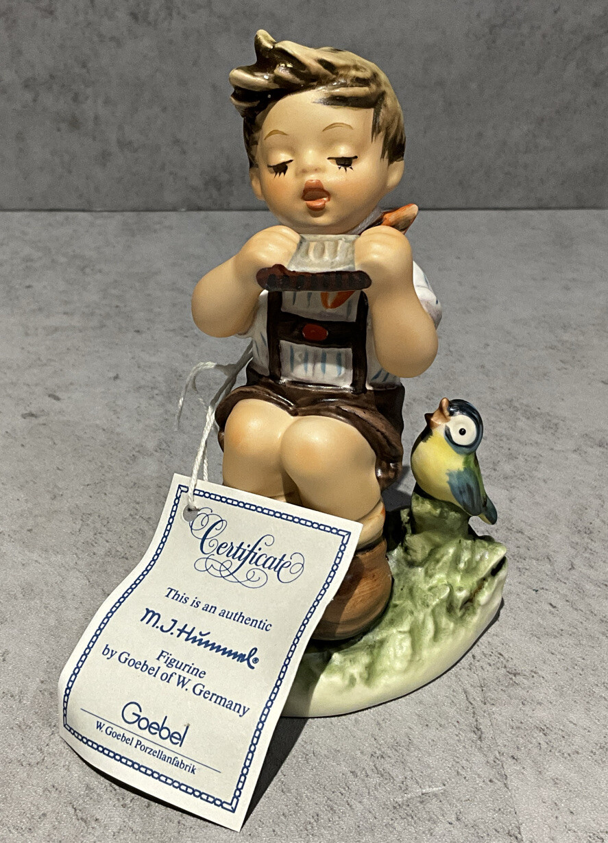 Goebel 430 Hummel In D Major 4.25” Figurine TMK-6 New in Box