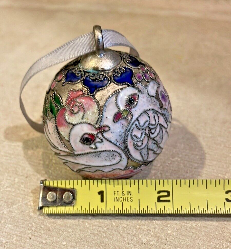 Vintage Nyco Cloisonne Christmas Ball Round Ornament Turtle Doves Silver Enamel