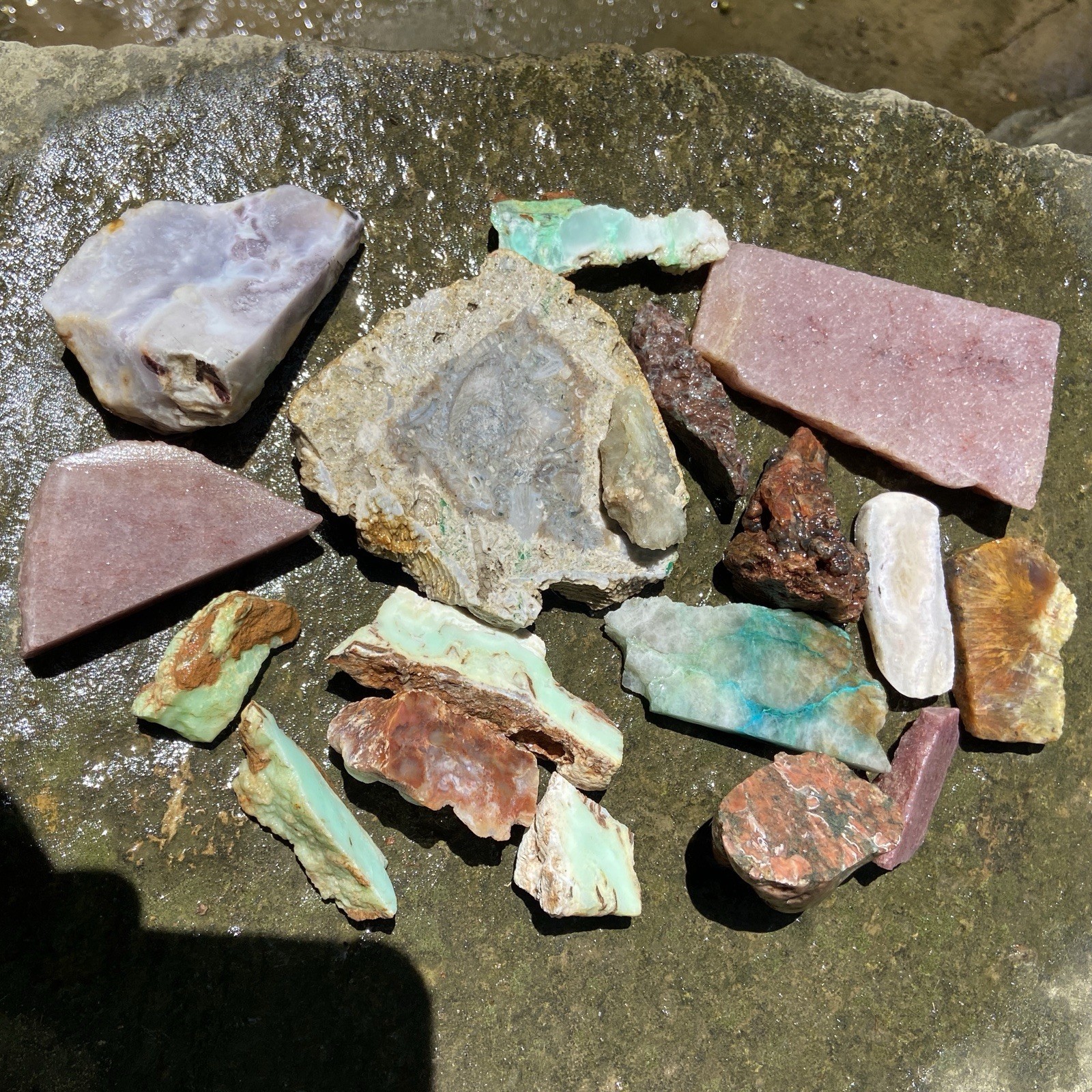 Lapidary Rough Mixed Lot 1 Pound 10 Oz
