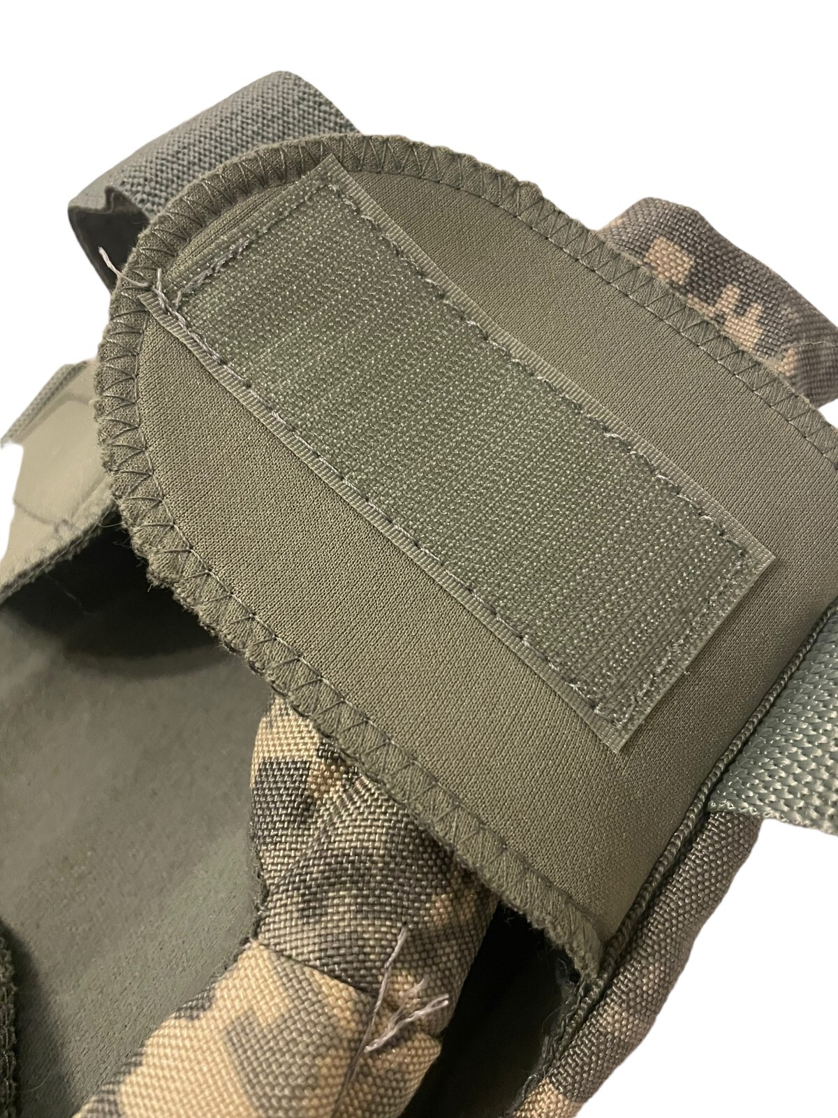 USGI Military Tactical Combat Knee Pads Pair, ACU Pattern, RFI Issue, Large NEW
