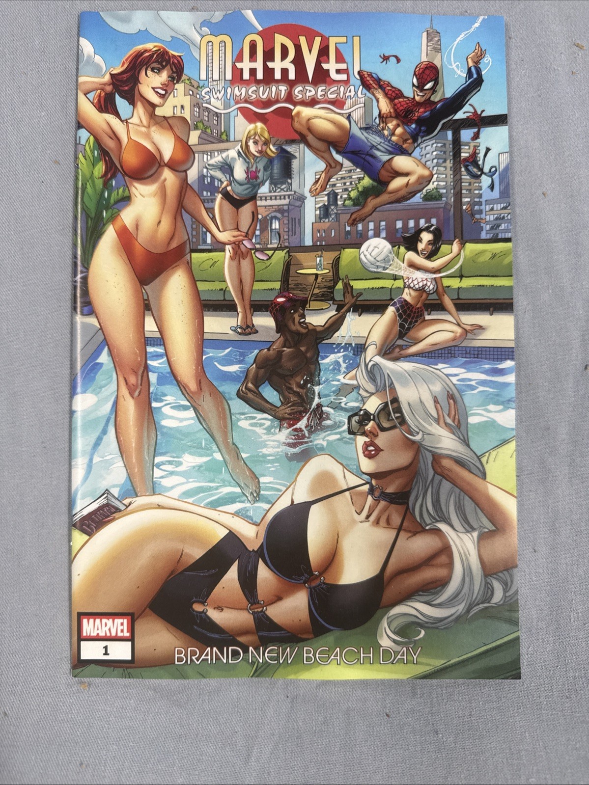 Marvel Comics MARVEL SWIMSUIT SPECIAL: Brand New Beach Day #1 Campbell Cvr 2026