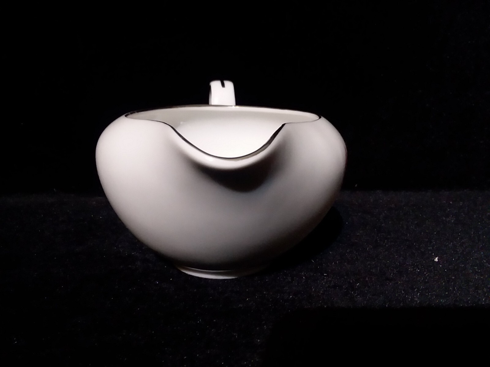 Cordon Bleu Spring Bouquet Creamer 6941