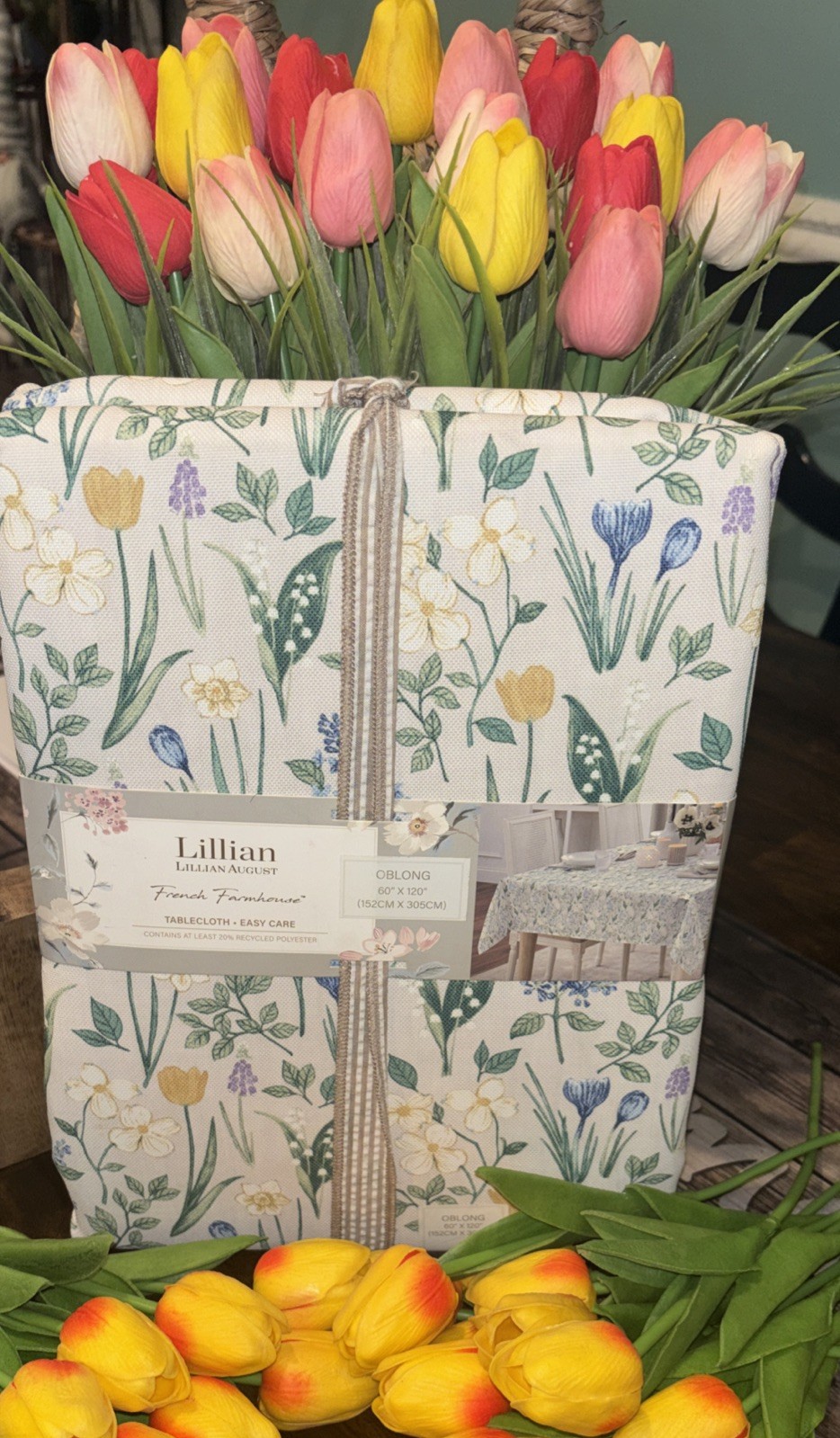 Lillian August French Farmhouse Spring Floral Easy Care Tablecloth 60×120 NEW