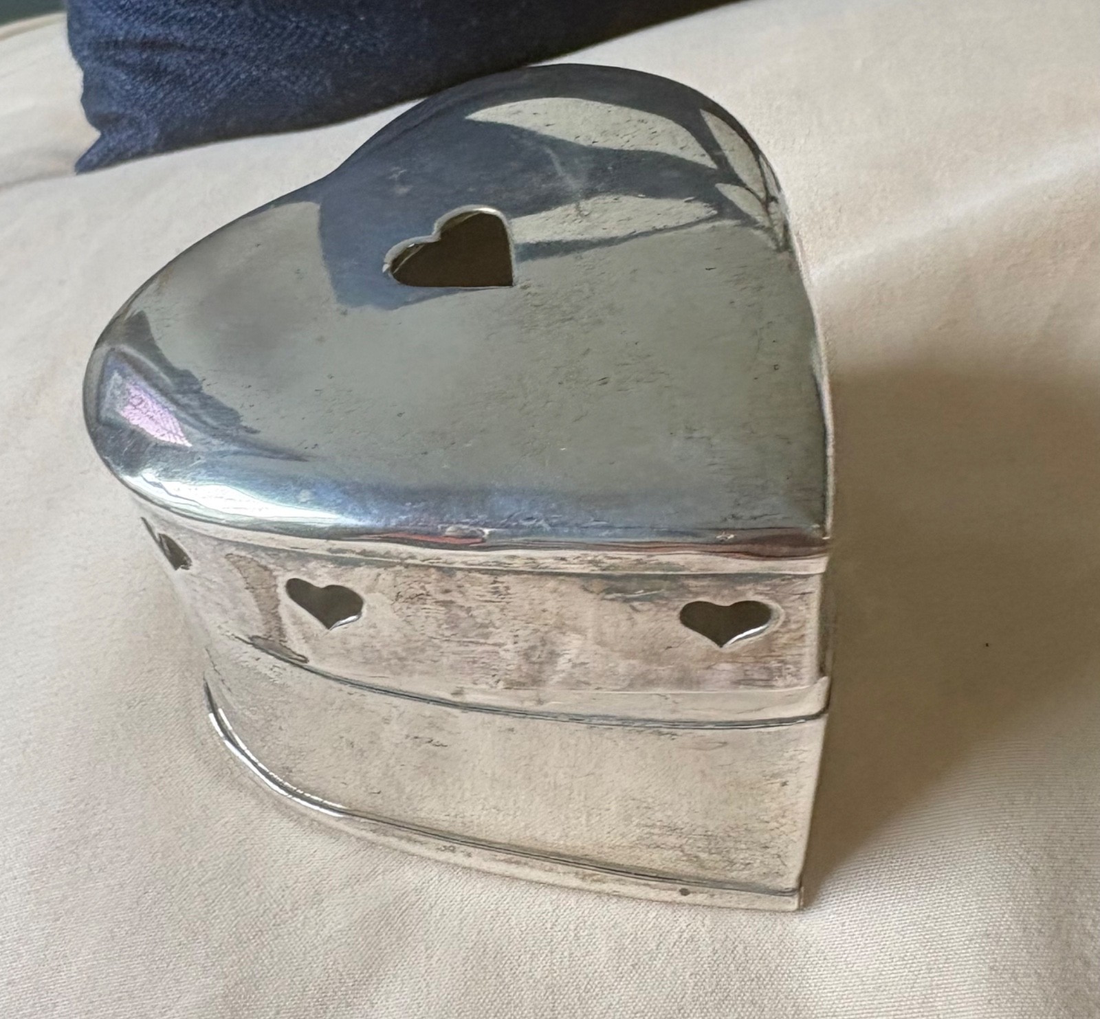 Vintage Silver Tone Trinket Box Heart Shaped Jewelry Box 3” India Shiny
