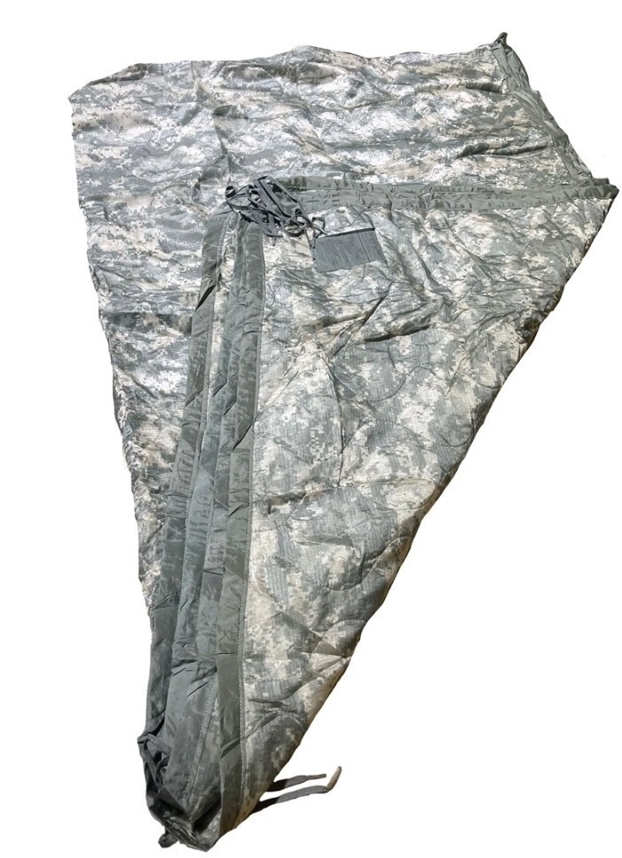 Used US Army Poncho Liner Woobie ACU UCP Digital Camo Military Issue Blanket