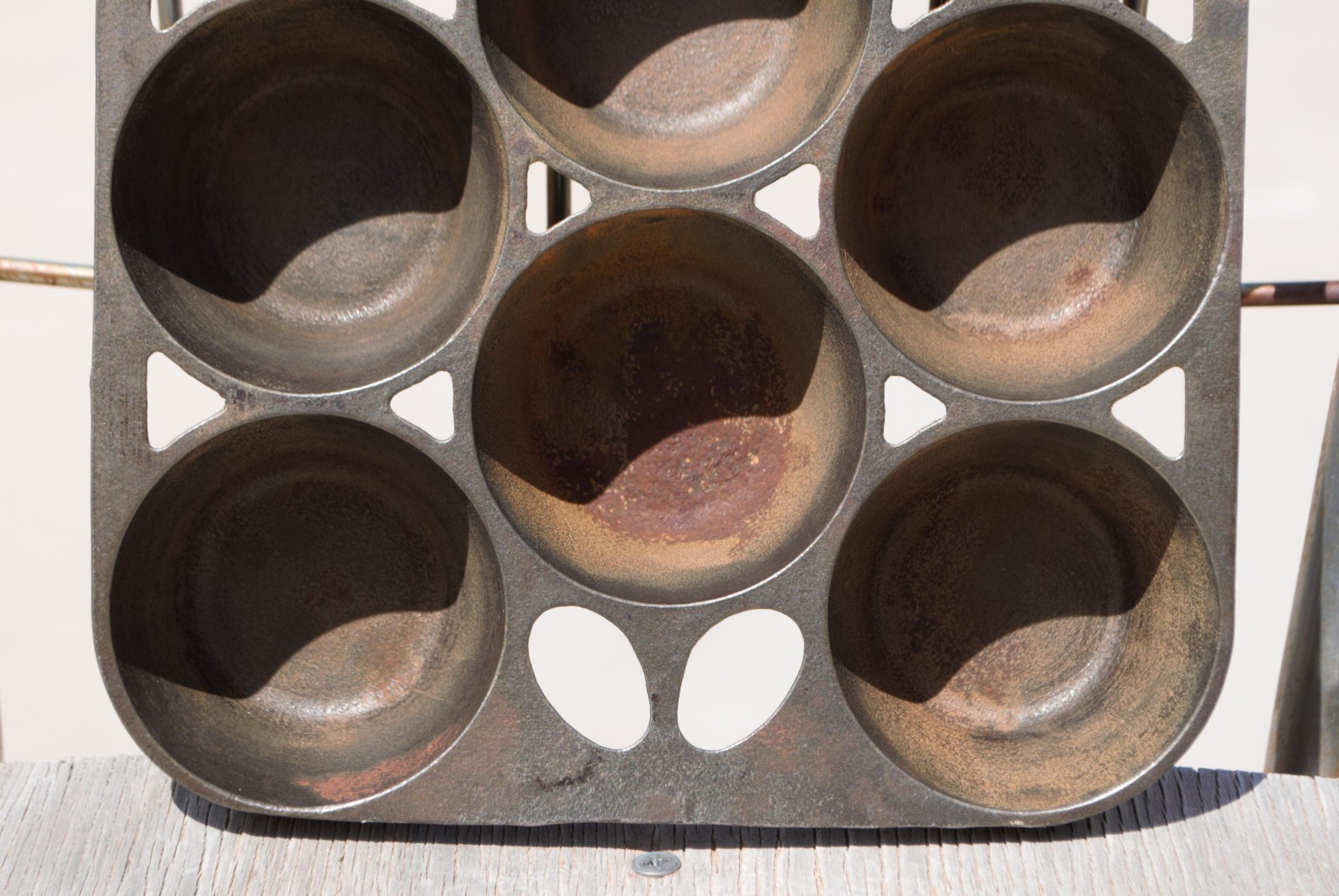 Griswold Popover pan No. 10 pattern 949 11 cup or well needs a new home