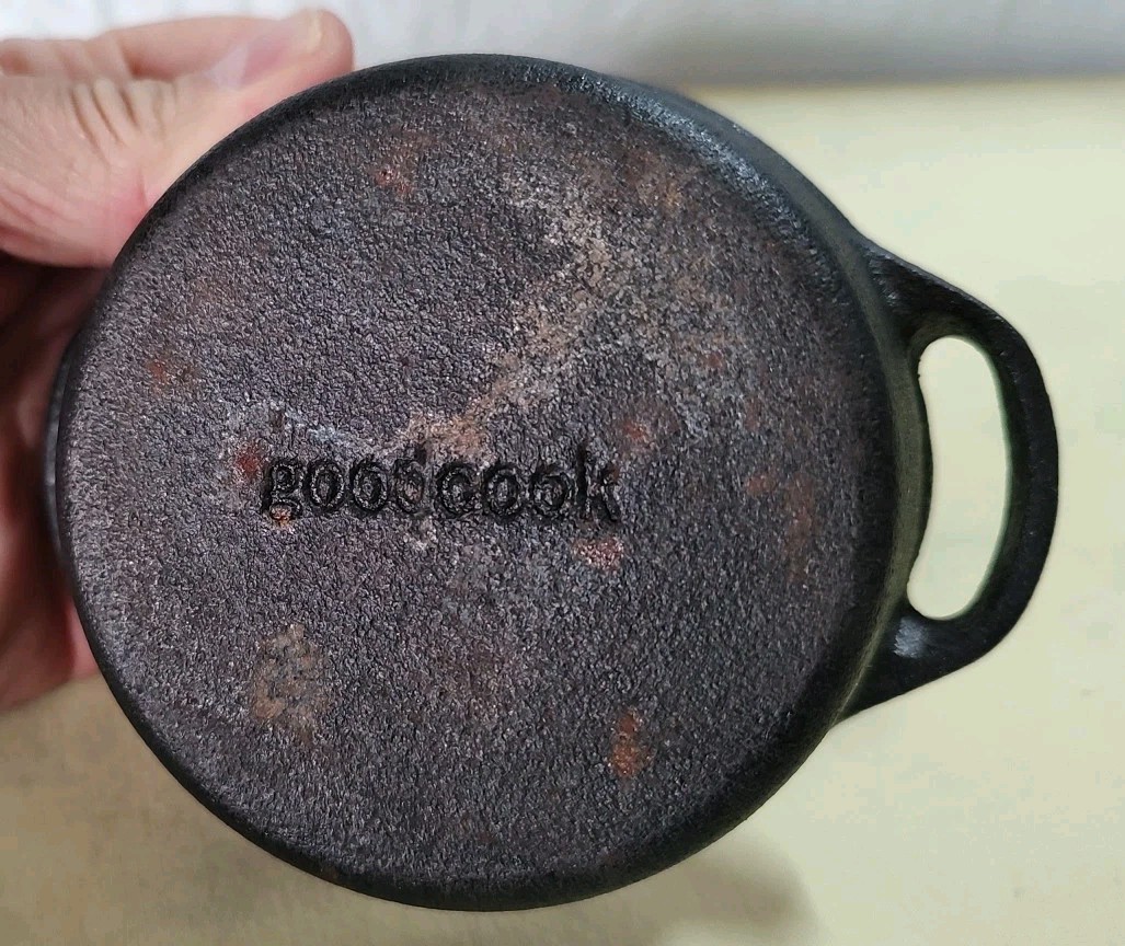8oz .25 Qt. Tiny Cast Iron Pot Dutch Oven Bean Pot Goodcook