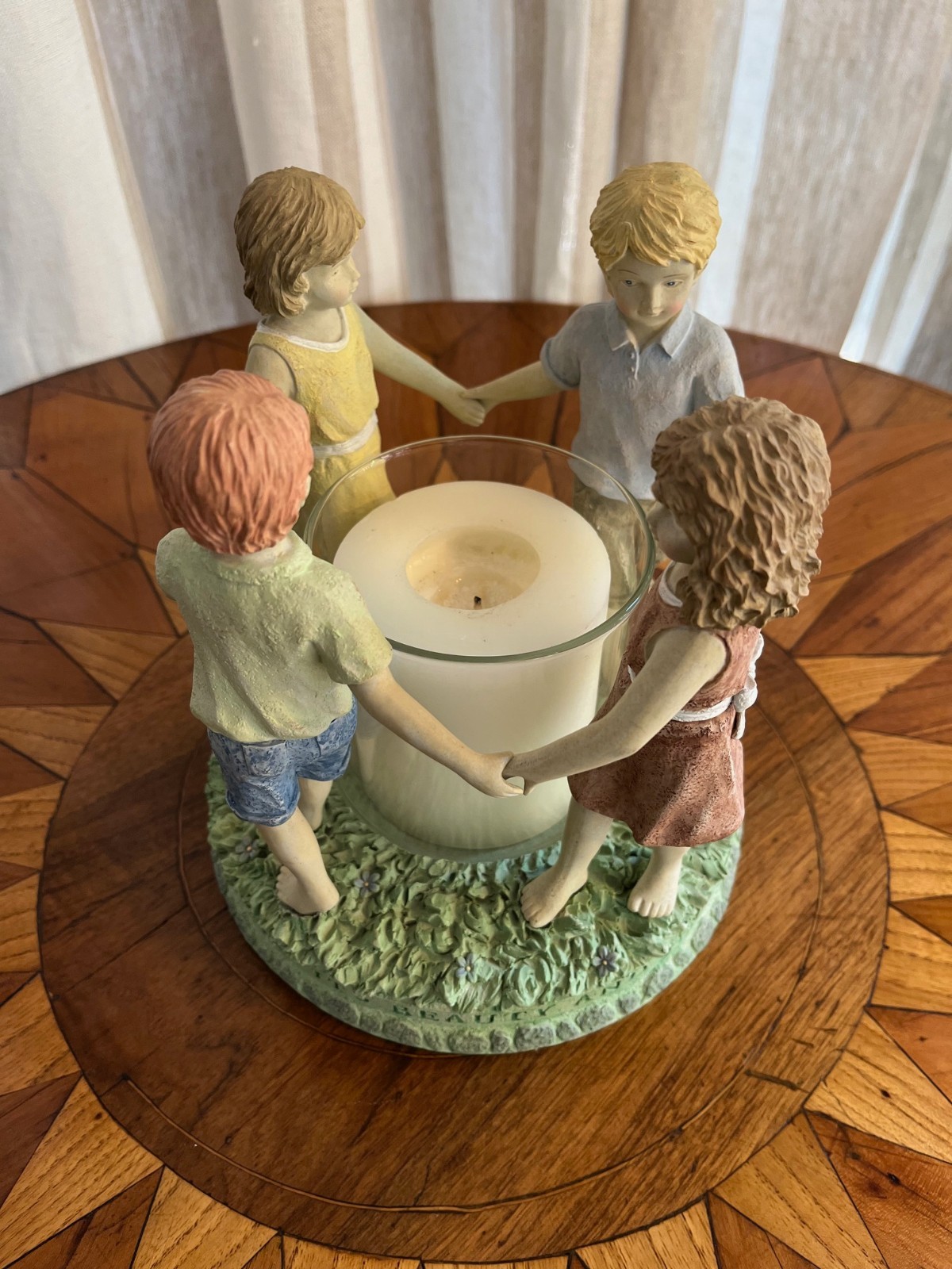 Resin Candle holder. Friendship Is Like a Garden. Children Holding Hands. Mint!