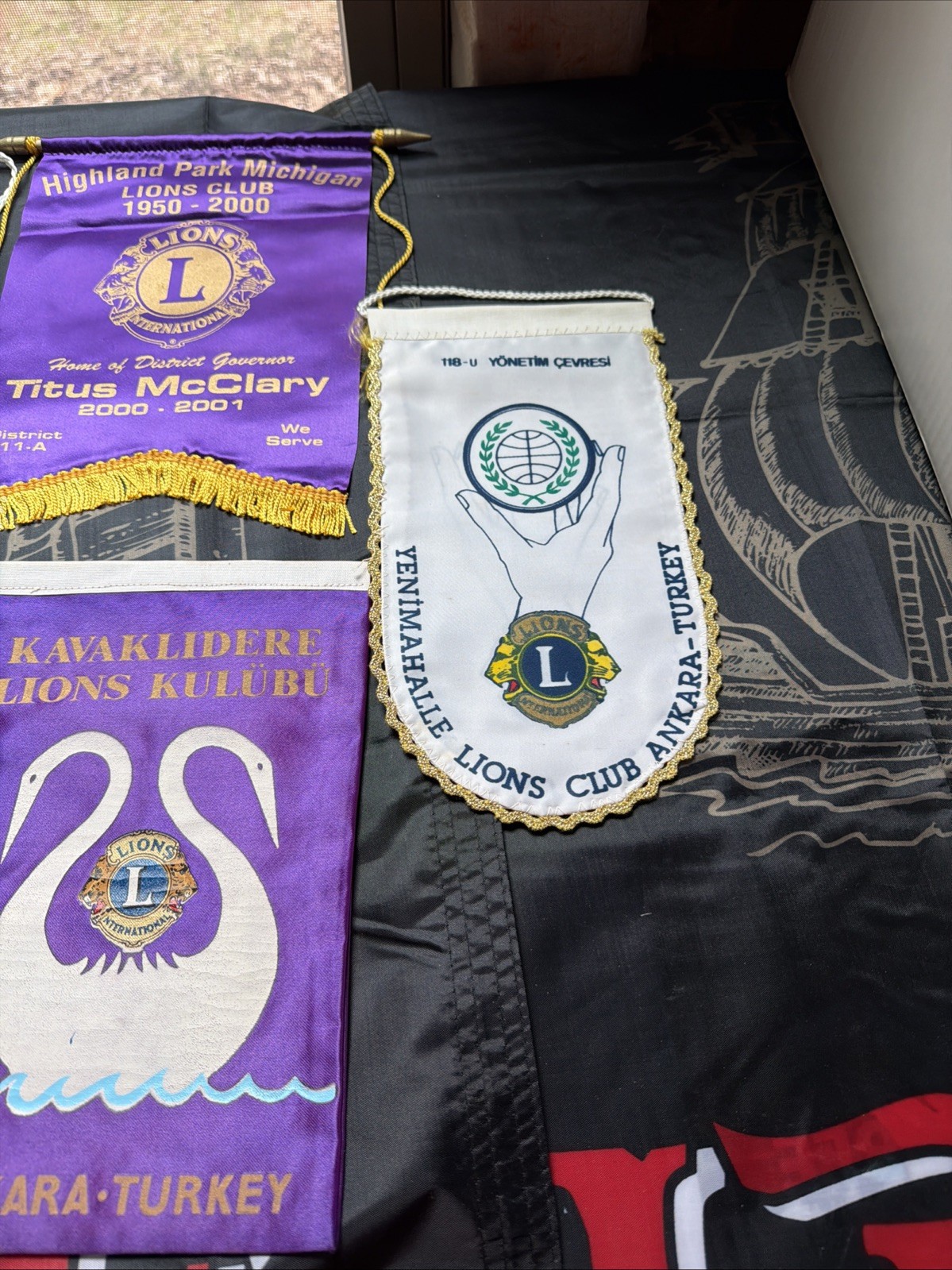 13 VINTAGE LIONS CLUB INTERNATIONAL WORLD FLAGS!
