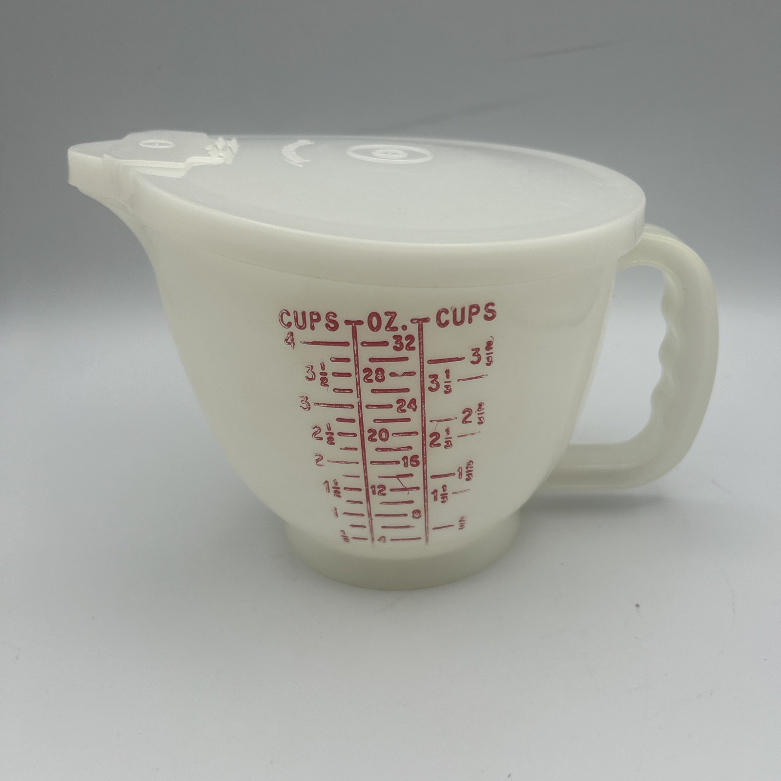 Vtg Tupperware 1288 4 Cup Mix and Store Measuring Pitcher Pour Spout White Lid