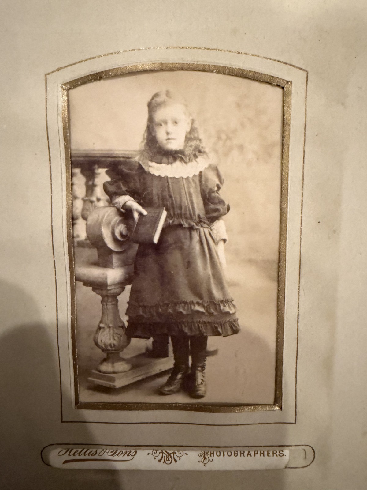 Antique Victorian Photo Album 16 Cabinet Cards East London c1885-1910 with Clasp