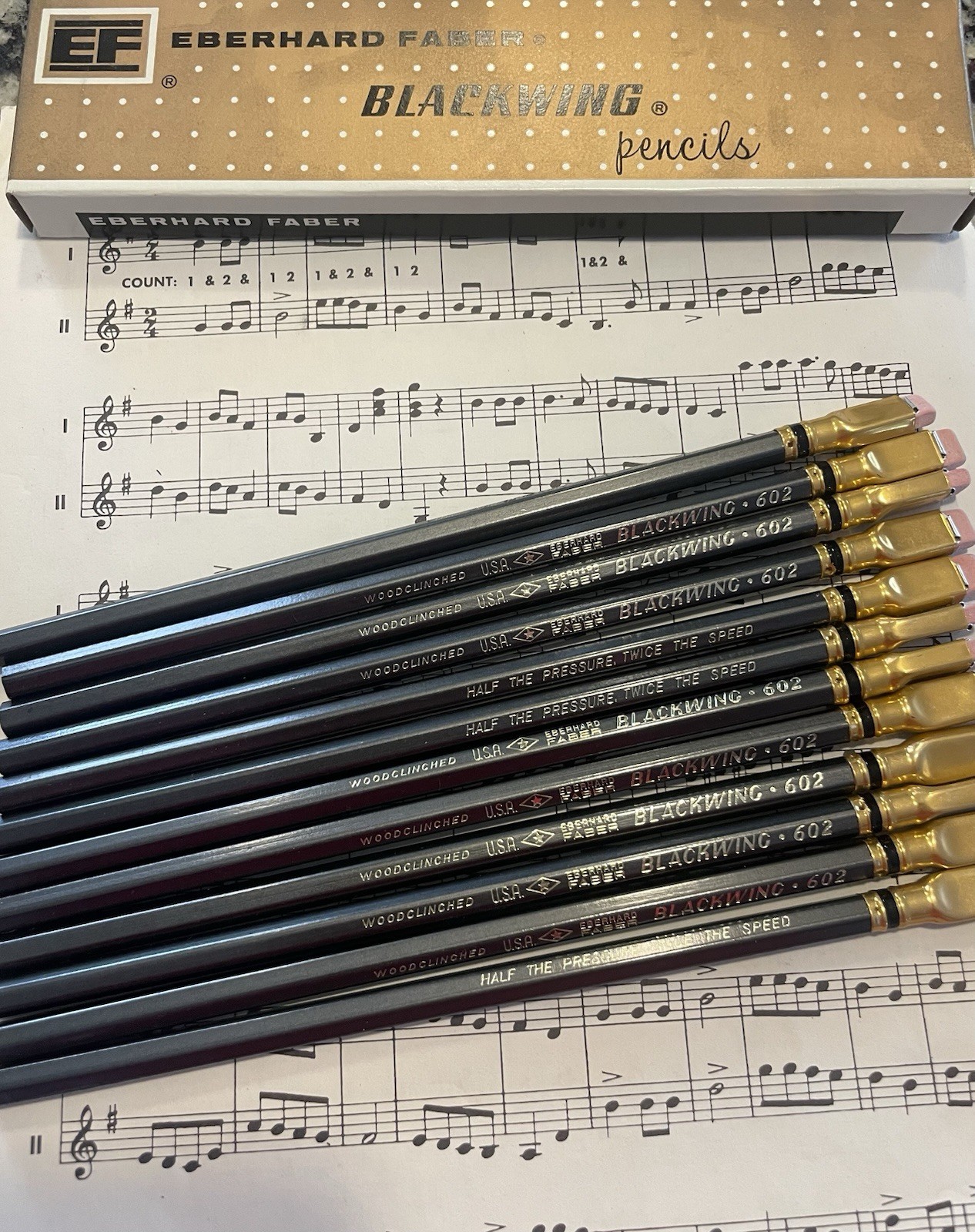 Vtg One (1) Eberhard Faber Blackwing 602 Woodclinched Pencil Unsharpened NO BOX