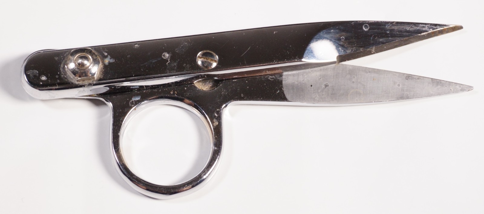 Vintage Gingher Thread Snips Sewing Scissors Made in Italy (A11)