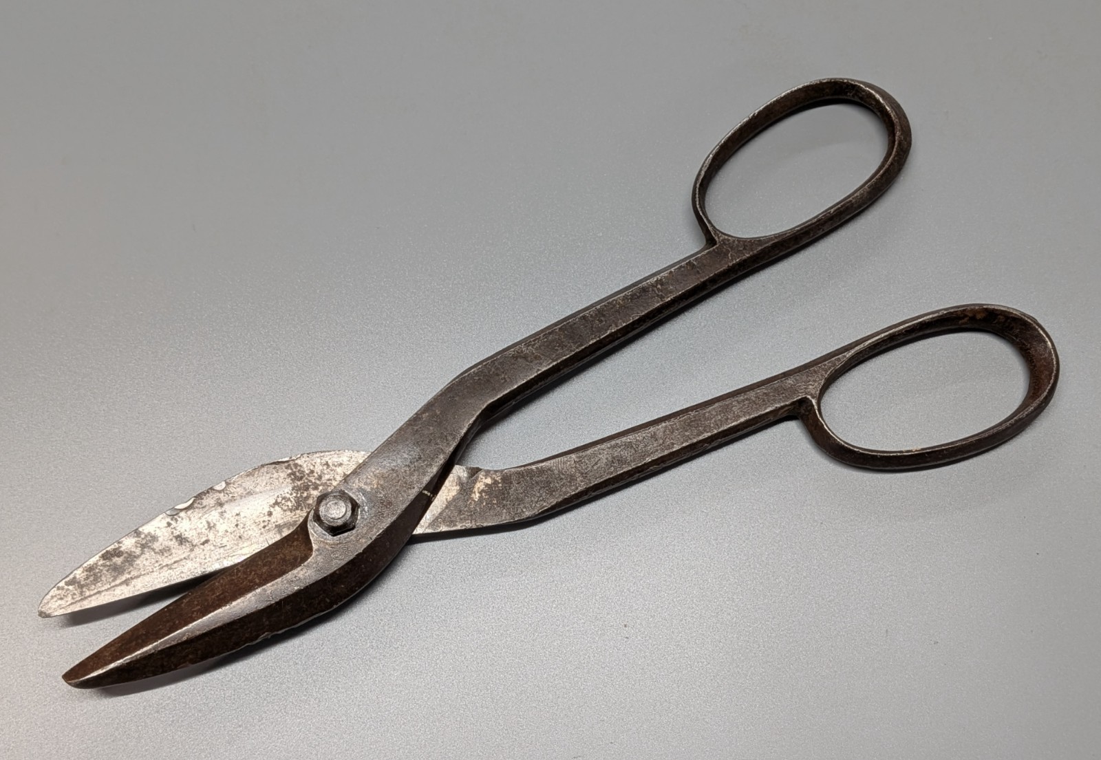 Vintage BERLIN 14″ No. 48 Tin Shears Snips 3″ Straight Cut