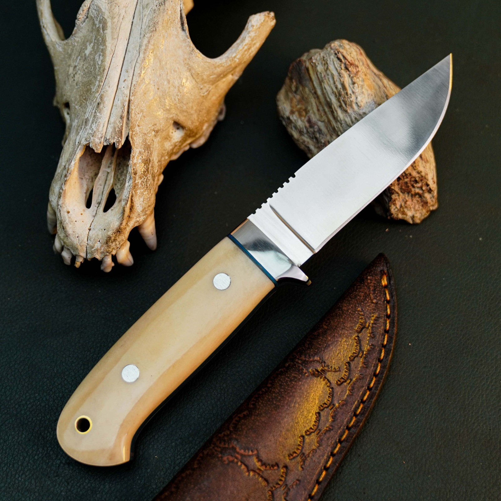 8.2″ D2 EDC Hunting Fixed Blade Knife Full Tang Camel Bone Handle Leather Sheath