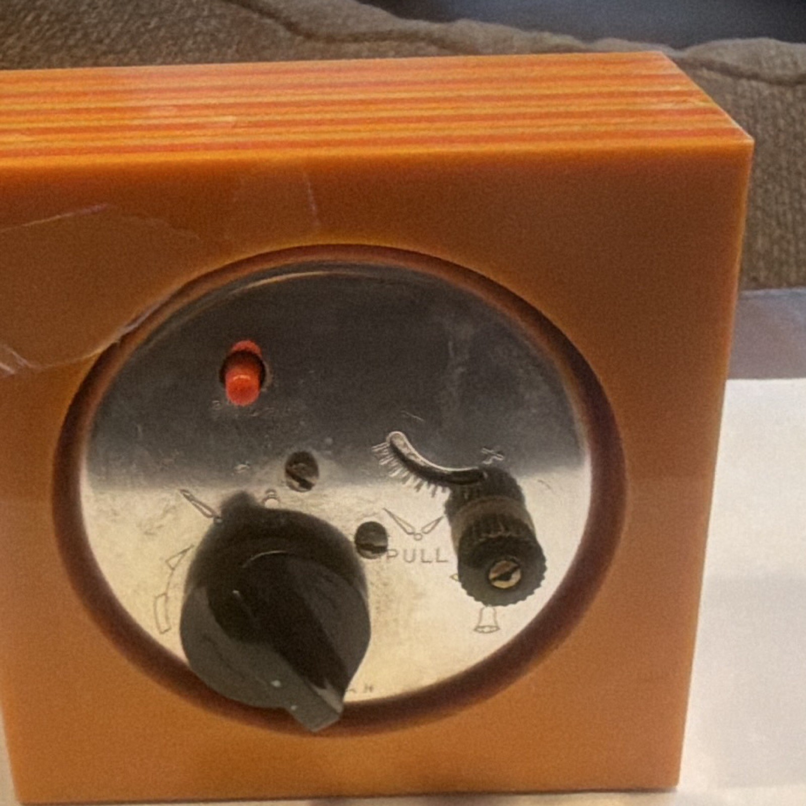 Bulova Square Analog Desk Clock, Orange Plastic Frame, Red Face, Arabic