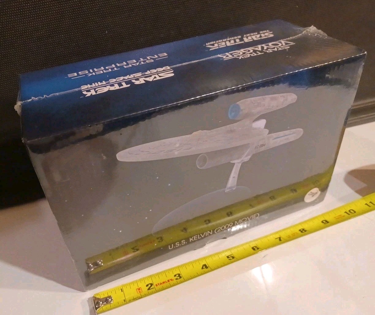 U.S.S. Kelvin Star Trek 2009 Movie 2017 Eaglemoss XL Model Ship NEW MIB