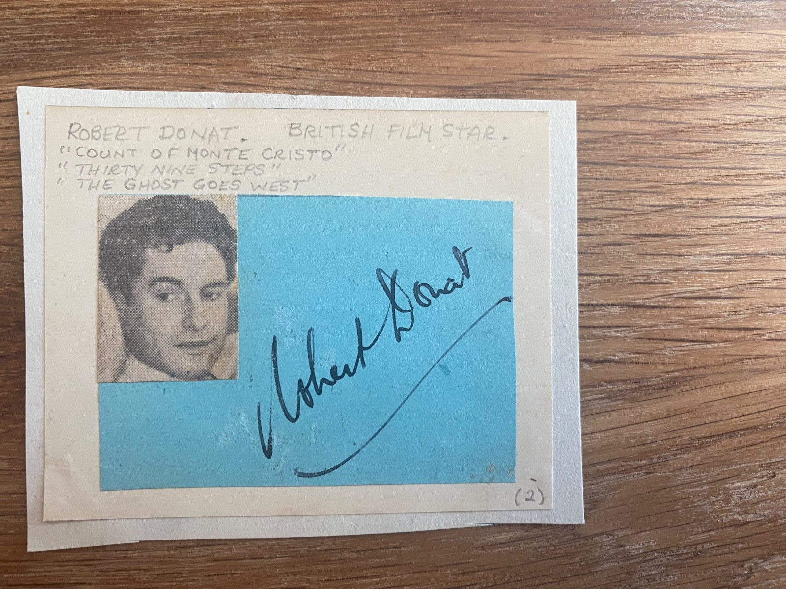 ROBERT DONAT ORIGINAL SIGNED PAGE WITH COA