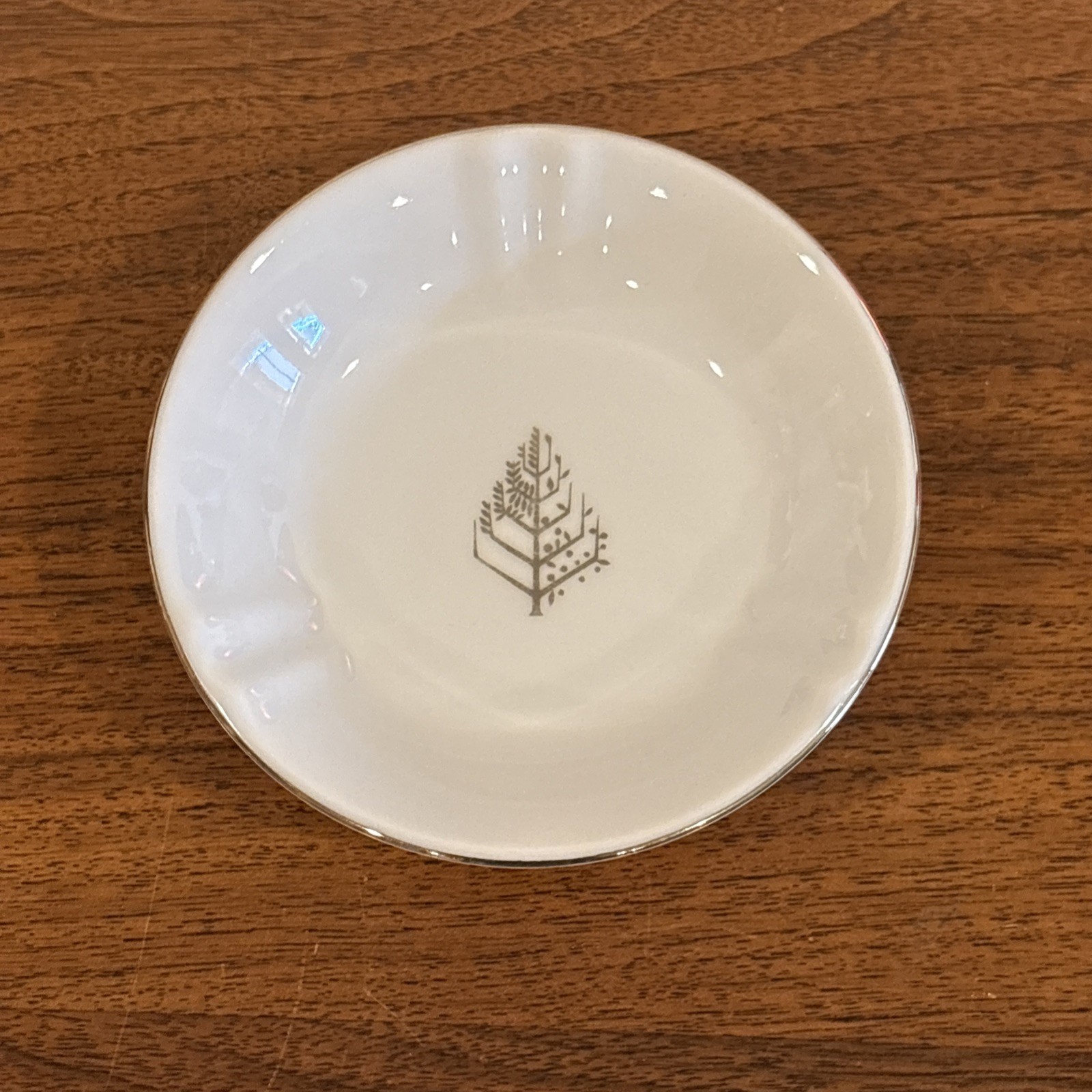 FOUR SEASONS HOTEL 4.5″ White Porcelain Ashtray – EUC