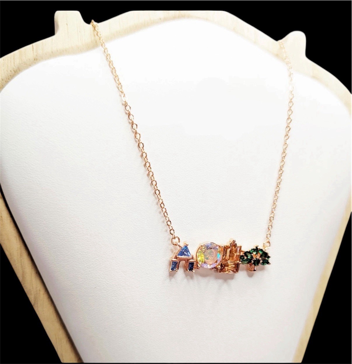 NEW🔥GOLD Disney World 4 Parks Icon Necklace Girls Crew lookalike + GIFT BOX🎁