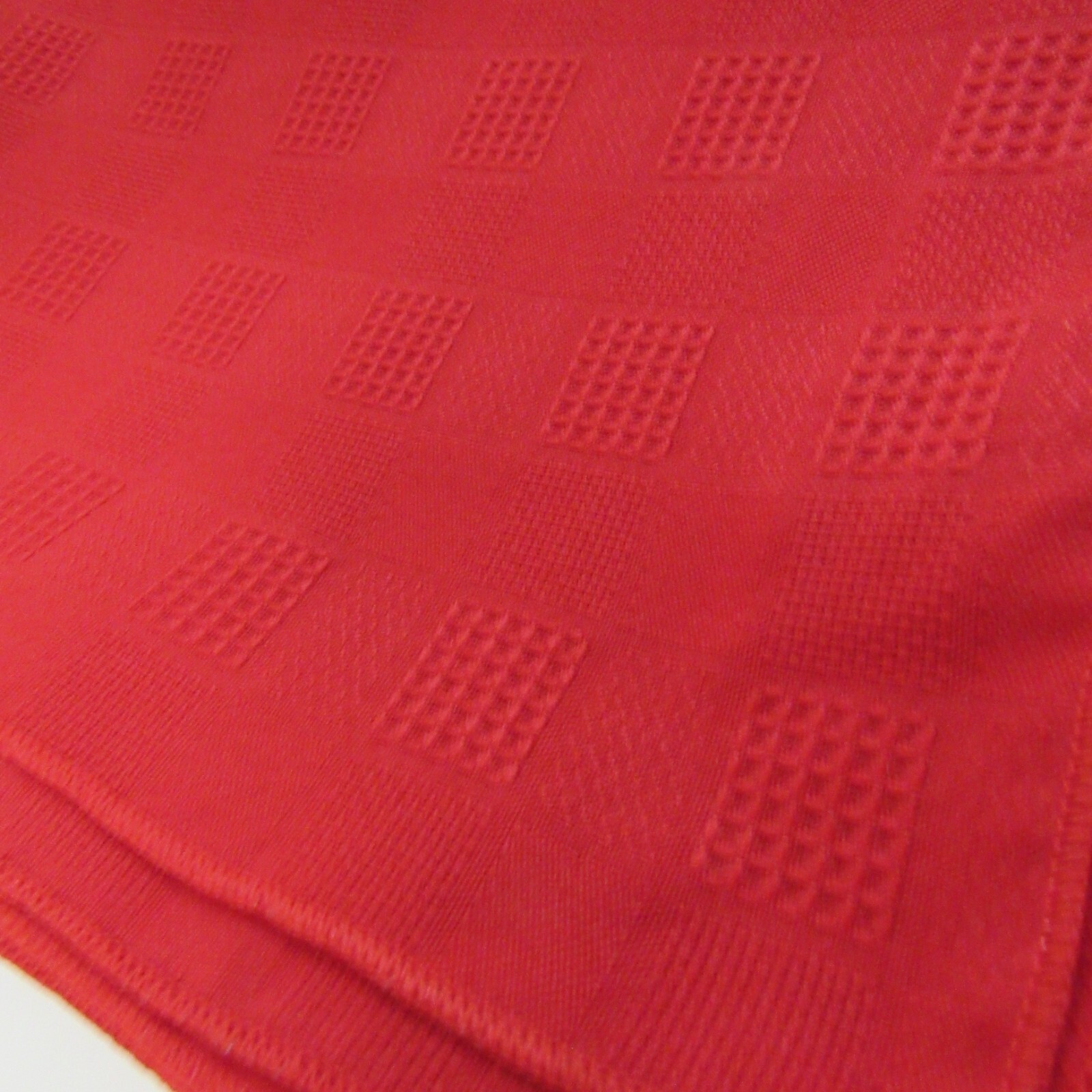 Contemporary Tablecloth Red 52″ x 70″ Rectangle Easy Care