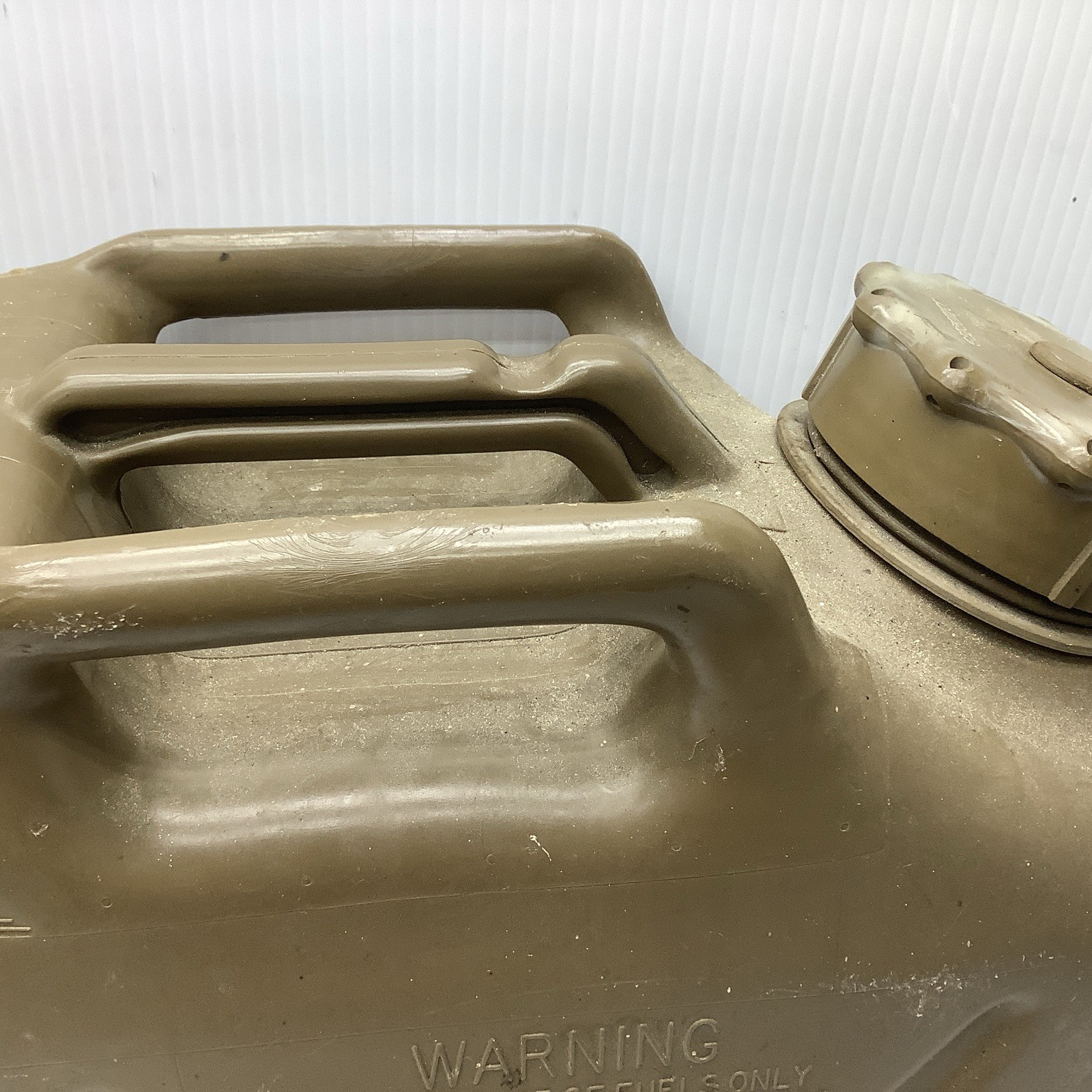 Scepter Genuine 5 Gallon / 20 L Olive Drab Military Fuel Can