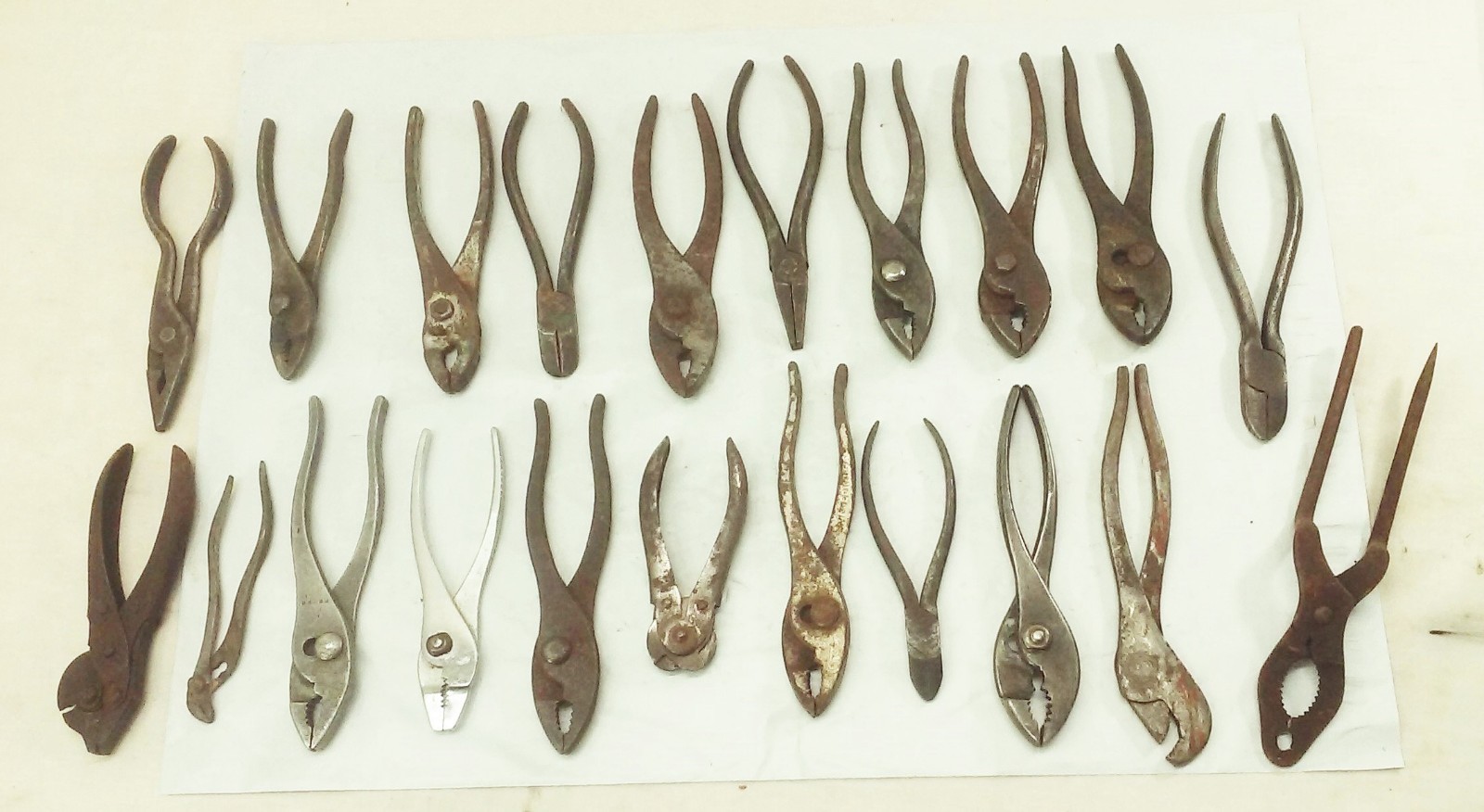 Vtg antique Pliers slip joint snips wire side cutters tool LOT of 21 Art Decor
