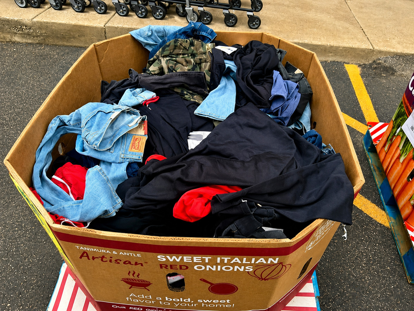 Consumer Overstock Inventory Retail Merchandise Finds