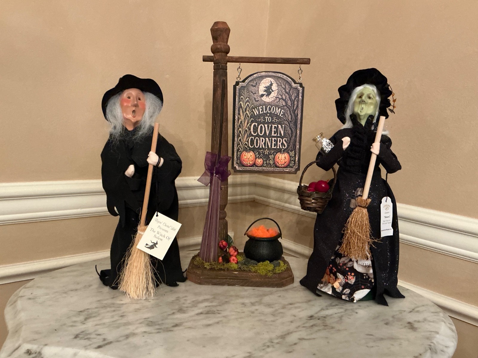 Welcome to Coven Corners Signpost Accessory for Byers Choice – Terrific!