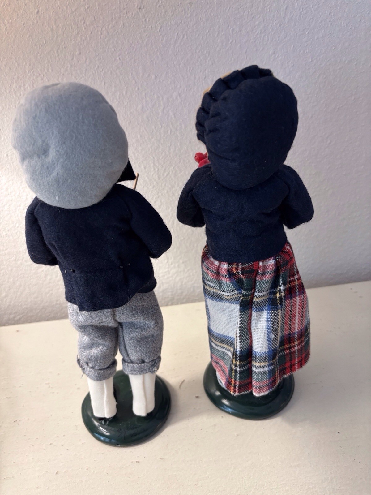 Byers Carolers Autumn Apple Harvest Boy And Girl.
