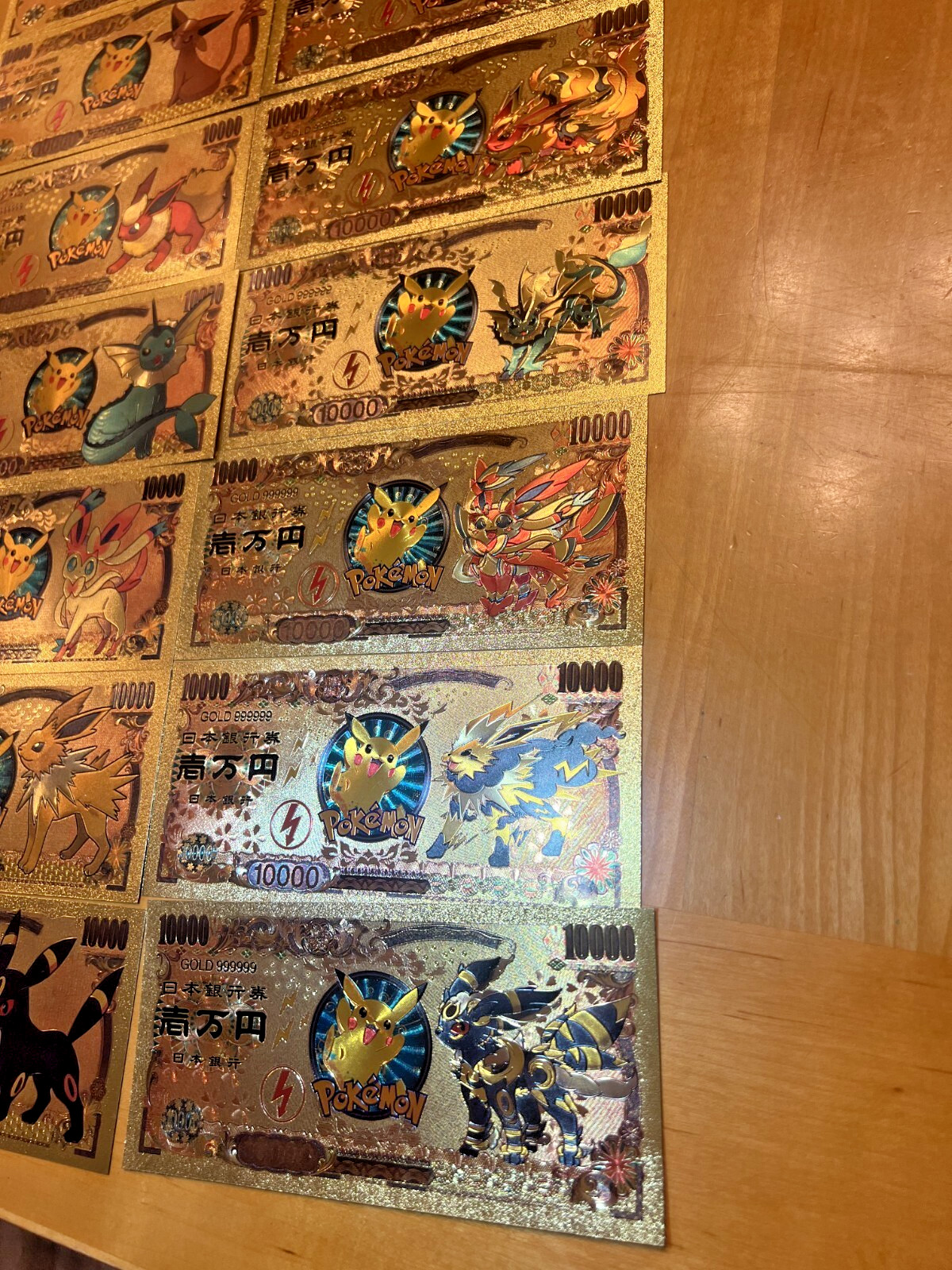 17 pcs Lot – Eevee Evolutions & Mega Evelutions – 24k Gold Foil Banknote Pokemon