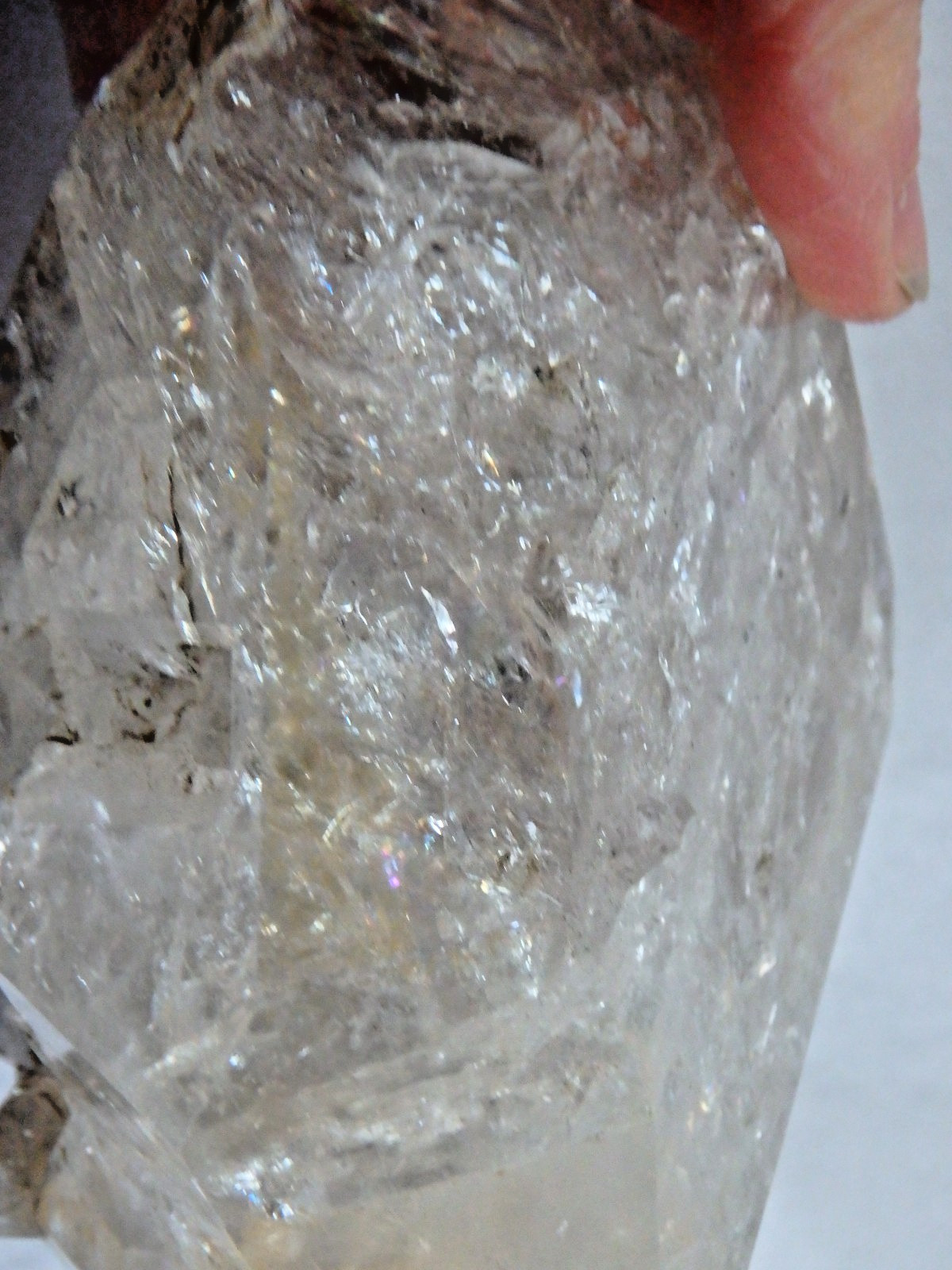 Crystal 💎 Huge Herkimer Diamond Full of Rainbows 1 pound 11 ounces Collector