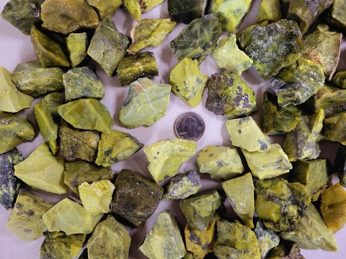 ROUGH SERPENTINE CRYSTAL STONES BULK INDIA, RAW GEMSTONES FOR TUMBLING & HEALING