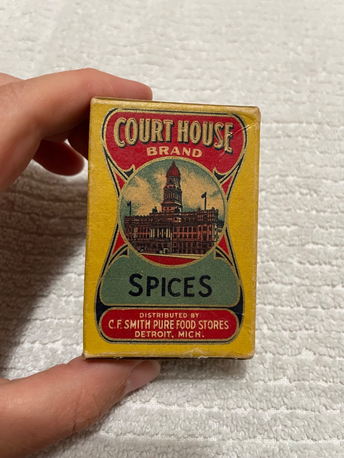 VTG Courthouse Brand Stick Cinnamon 1 Ounces Paper Spice Box