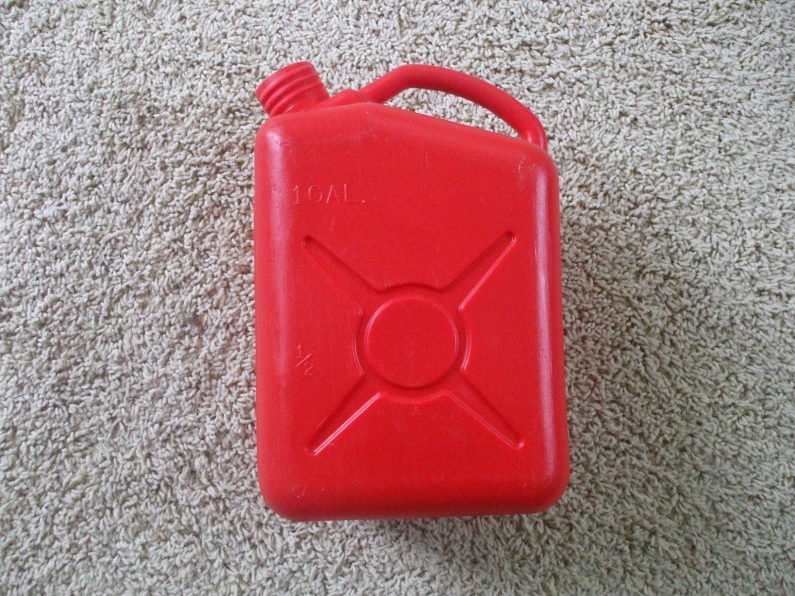 VINTAGE COVEY CORP. 1 GALLON POLY GAS CAN OKLA. USA