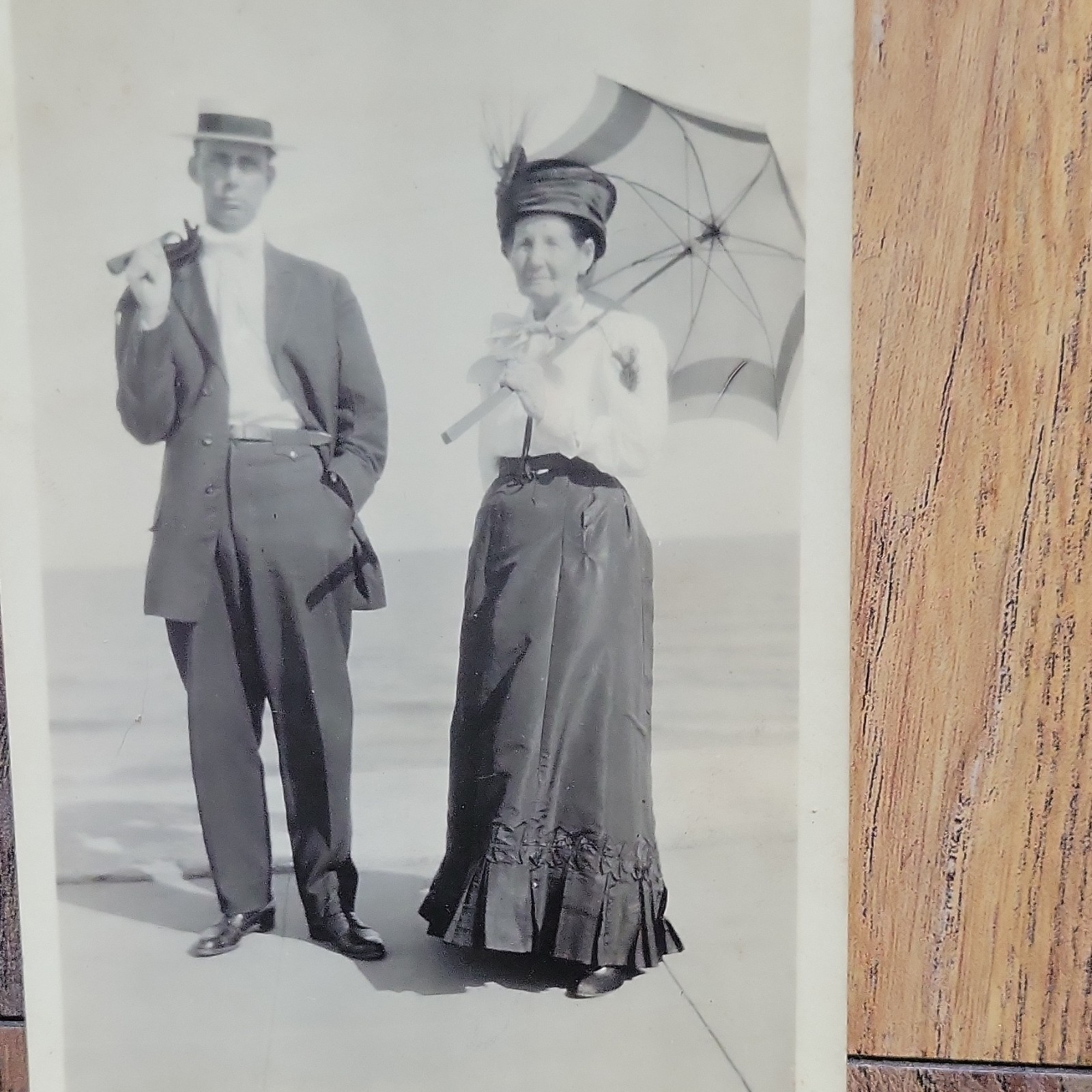Vintage Black & White Photograph Lot of 6 People Portrait + Postcard, Unframed
