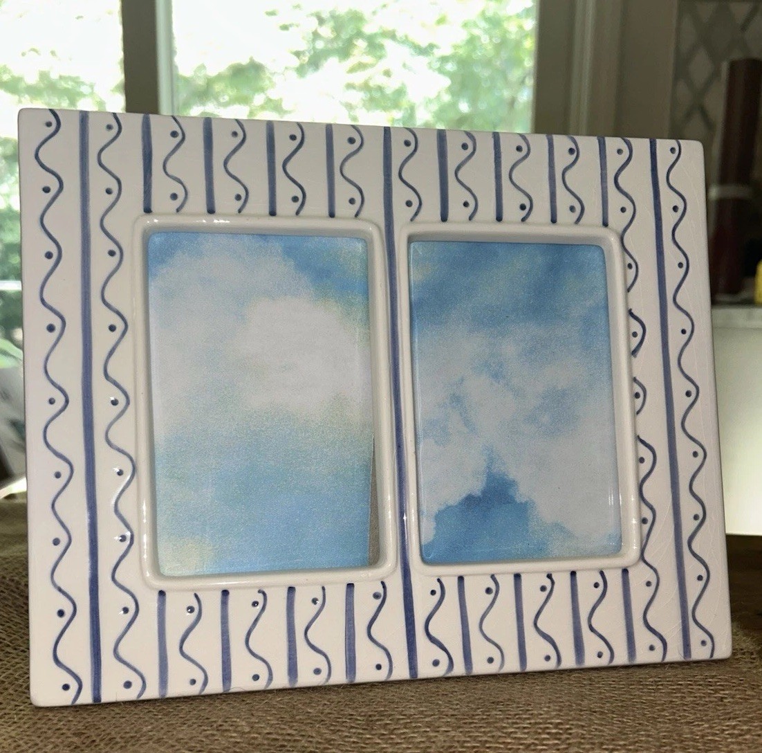 VTG Blue & White Lines Curves Dots 3.5×5 Photo Double Picture Frame 7.5×9.5