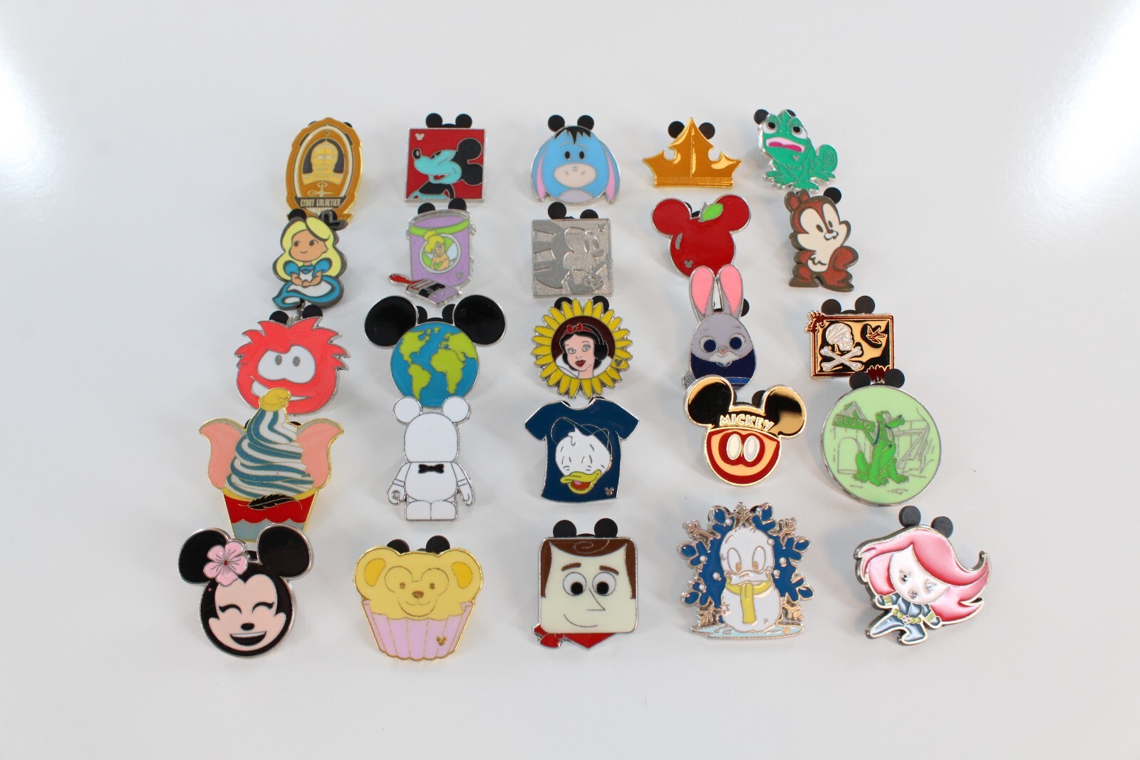 Disney Pins Lot You Pick Size From 1-500 Up to 500 pieces with NO DOUBLES