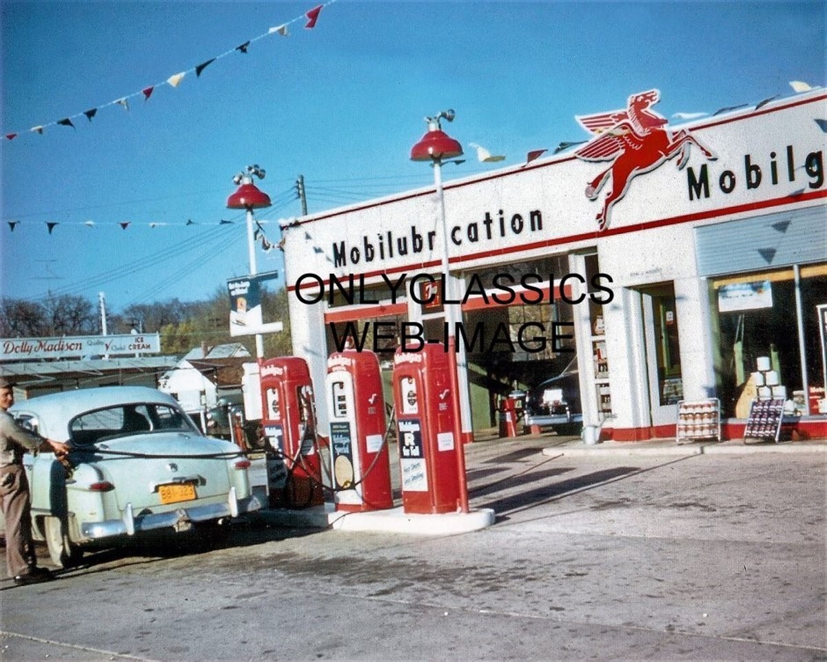 1953 MOBIL OIL GAS PUMP STATION 8X10 PHOTO PEGASUS SIGN VINTAGE CAR ONALASKA WI