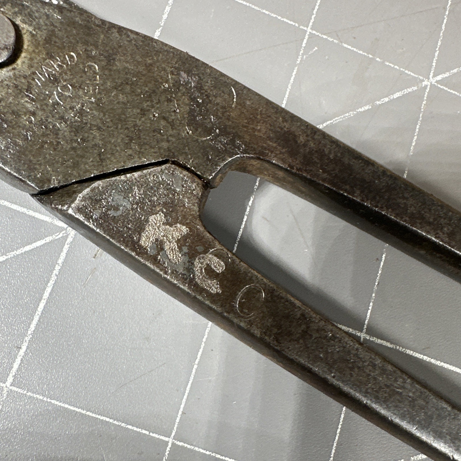Vintage 1940s J W Ward Gilbow No 70 No Nip 9″ Tin Snips Tinmans Snips Sheffield