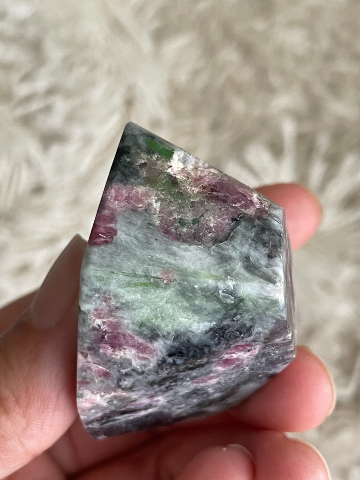 Unicorn Stone Geometric Freeform – Calming Energy & Emotional Support (UT)