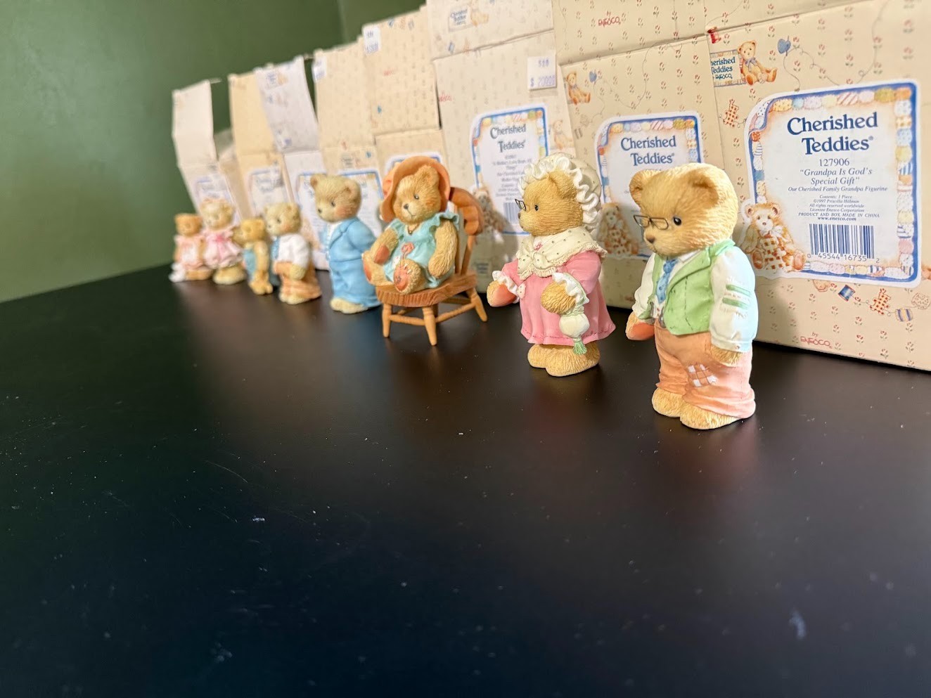 Cherished Teddies, Our Cherished Family Full Set with boxes and all but one COA