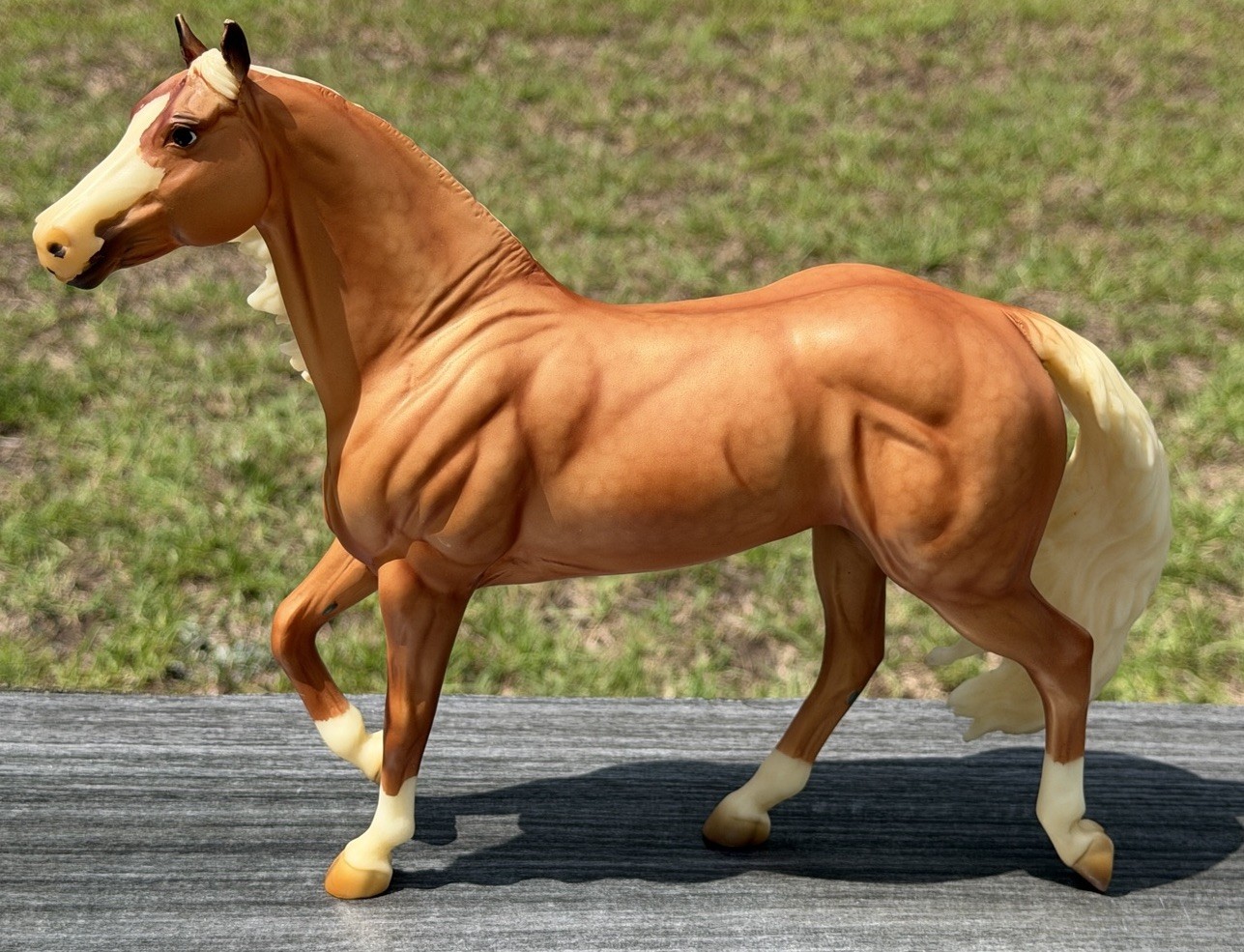 Breyer Horse SMART & SHINEY Smart Chic BreyerFest 2013 CELEBRATION HORSE