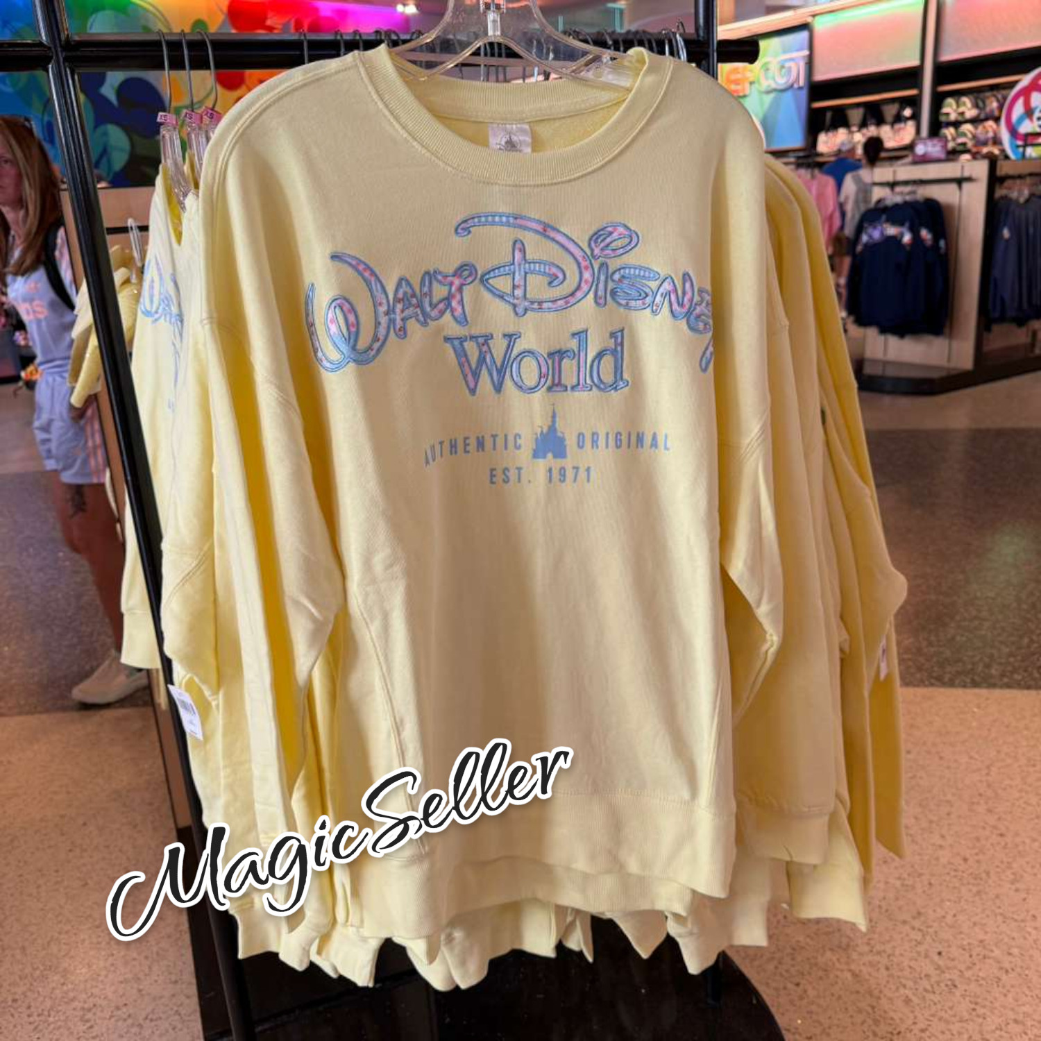 2026 Walt Disney World Parks Butter Yellow Floral Sweatshirt Pullover Adult M