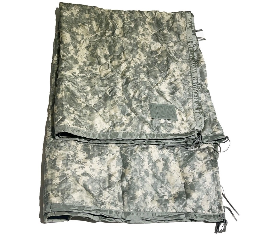 Used US Army Poncho Liner Woobie ACU UCP Digital Camo Military Issue Blanket